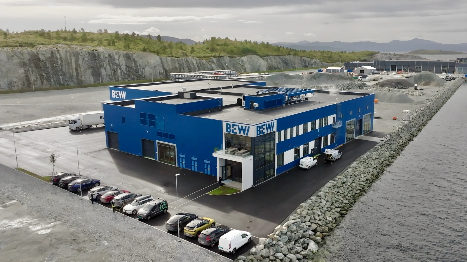 BEWI på Jøsnøya, fabrikk for fiskekasser i EPS