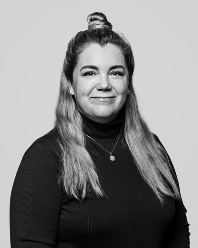 Ingvild Indergård, Kontorassistent